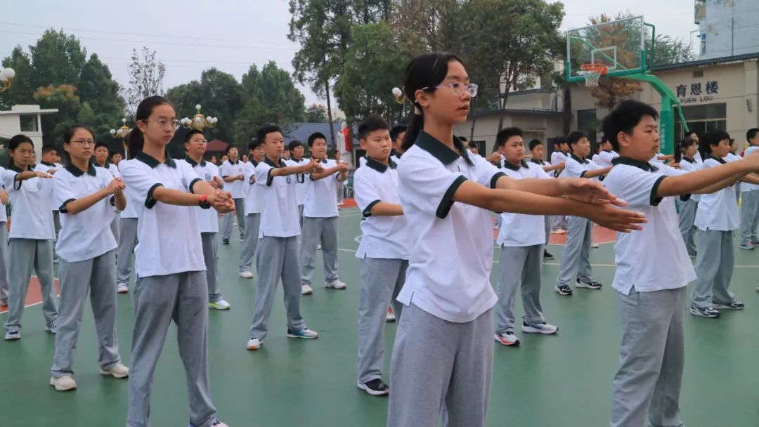 青春当“燃”不让 运动“趣”味横生