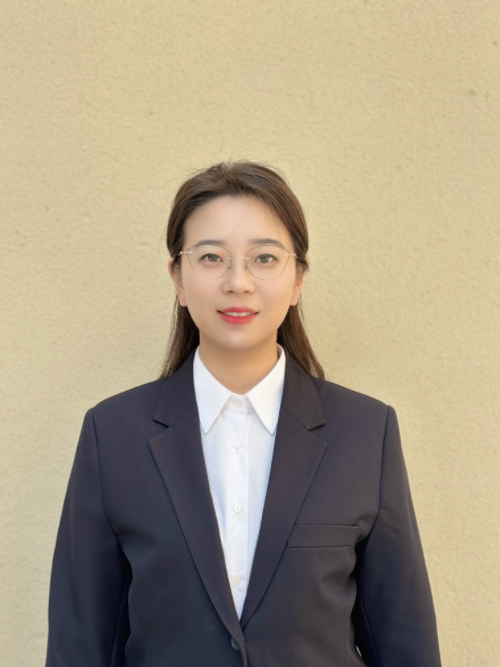 李莹 校长助理兼教务副主任