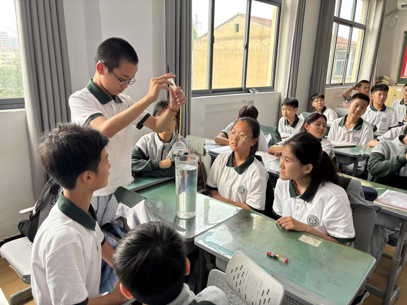 问天探海求真知，跨科融合育新苗